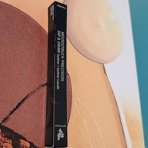 Moodstruck Precision Dip & Draw Eyeliner